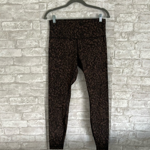 lululemon athletica Pants - Lululemon Leggings Animal Print Sz Small